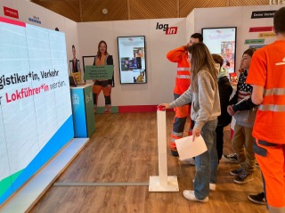 login Berufsbildung AG an der Fiutscher Berufsmesse!